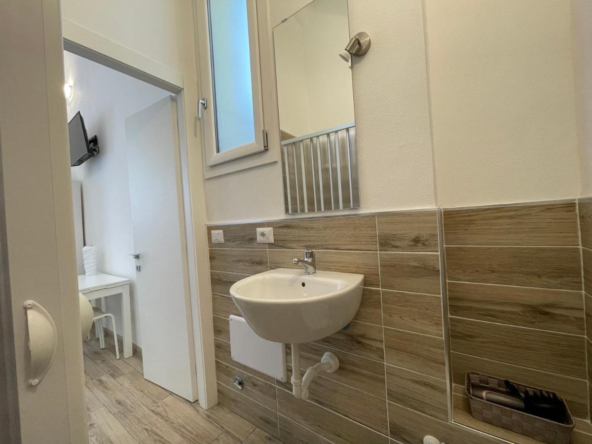 White Shell Rooms Alghero Bagian luar foto
