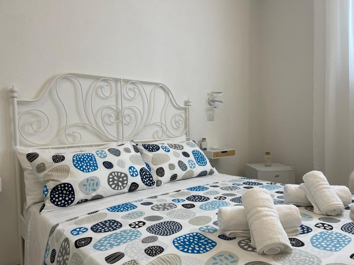 White Shell Rooms Alghero Bagian luar foto